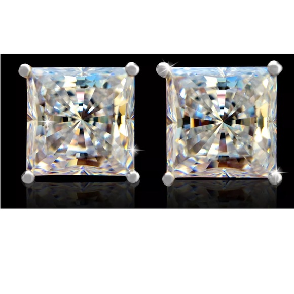 9.25 moissanite stud earrings 1.60 CTW BNWT - Picture 1 of 4